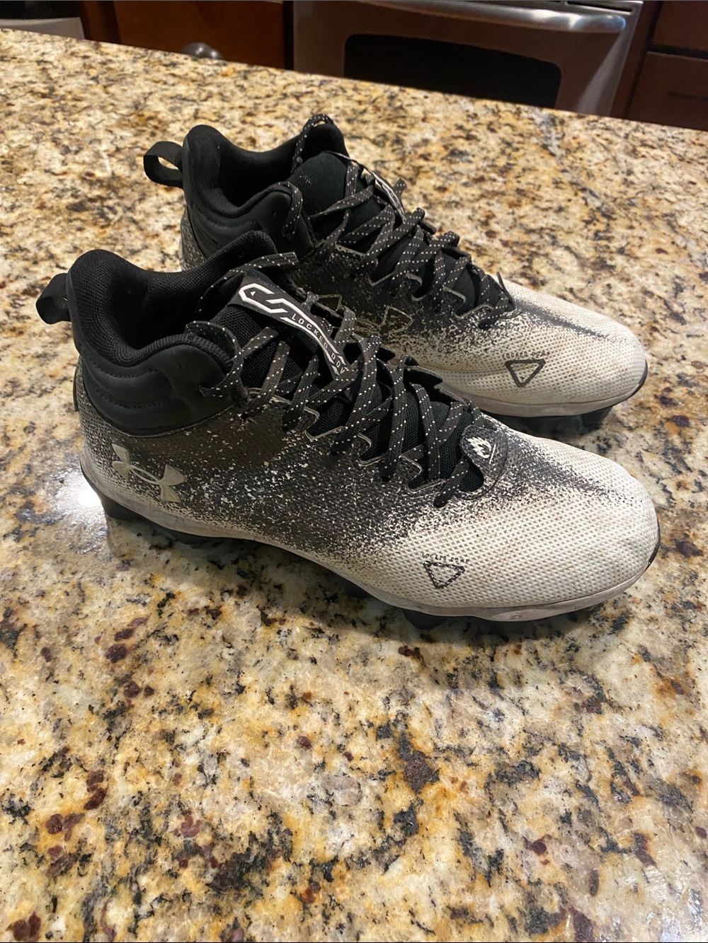 Under Armour Black and White Gradient Athletic Cleats